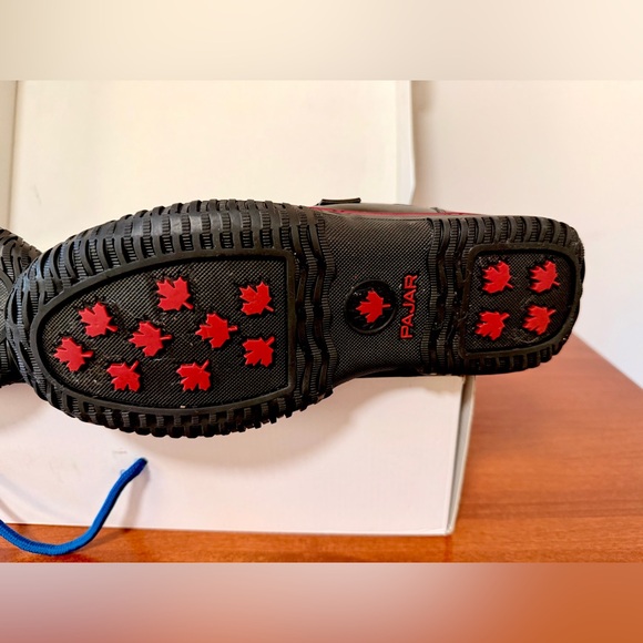 Pajar Grip Black and Red Snow Boots like new - Picture 4 of 9
